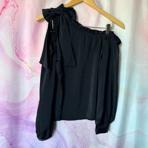 CeCe XS Black One Shoulder Long Sleeve Blouse Preppy Romantic Cocktail Artsy